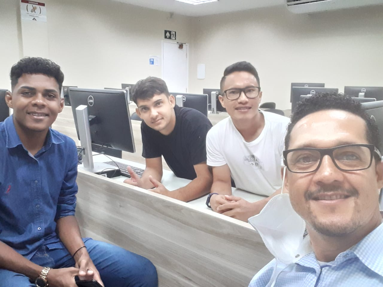 Imposto de Renda: Estudantes do curso de Ciências Contábeis da Fadba atendem população de Cachoeira